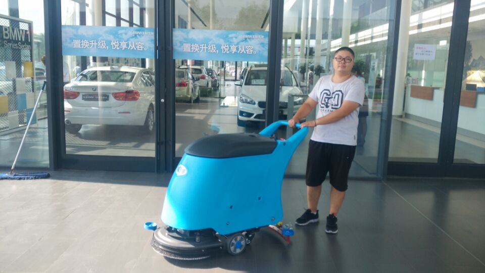 duang ！！！  BMW汽車4S店與鼎潔清潔設(shè)備達(dá)成長期合作關(guān)系56